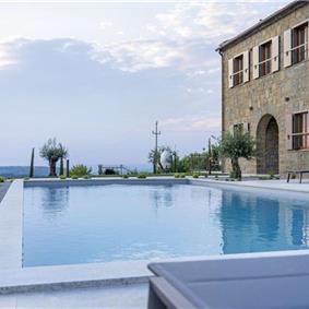 5 bedroom villa with heated pool near Momjan, Istria, sleep 12